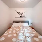 Hirscherl - Mountain Design