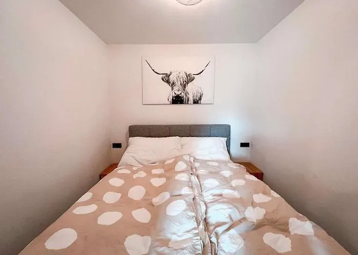 Hirscherl - Mountain Design